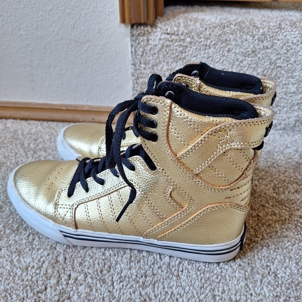 Supra Skytop Gold Metallic High Top Sneakers Kids Size 5 Womens Size 7 - Picture 2 of 9